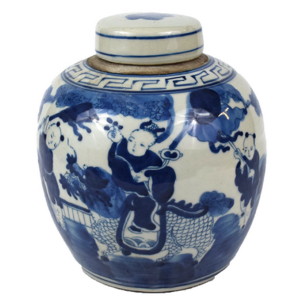 SMALL BLUE & WHITE ANTIQUED CHINESE FIGURES LIDDED JAR